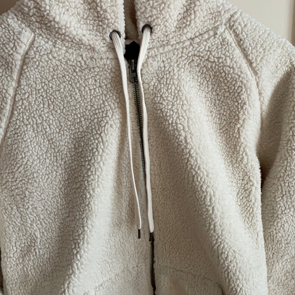 Gap - Picture 1 of 7